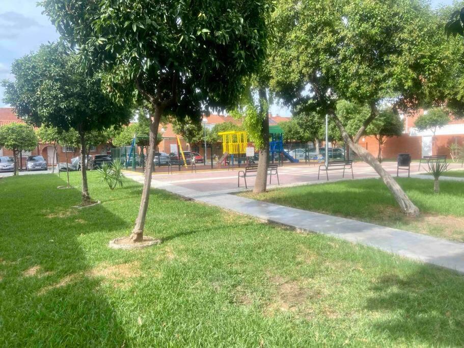 הוילה סביליה Casa Fibes - Congresos Parking Y Alberca מראה חיצוני תמונה